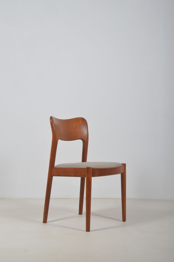 Image 1 of Set van 4 Deense stoelen ontworpen door Niels Koefoed, jaren '60