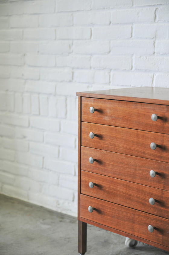 Image 1 of Vintage ladekastje op wieltjes