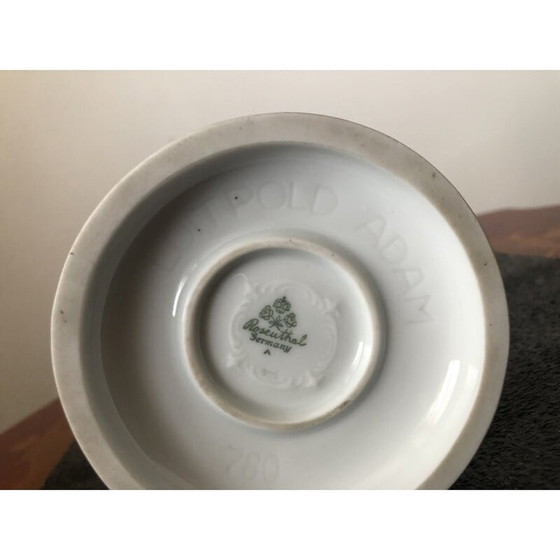 Image 1 of Vintage porseleinen beeldje van een dame met een ballon door Luitpold Adam