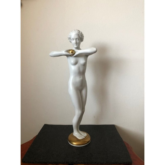 Image 1 of Vintage porseleinen beeldje van een dame met een ballon door Luitpold Adam