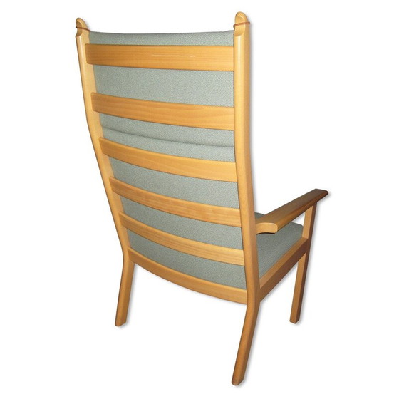 Image 1 of Fauteuil in beukenhout en wol met voetenbankje, Hans J. WEGNER - 1984