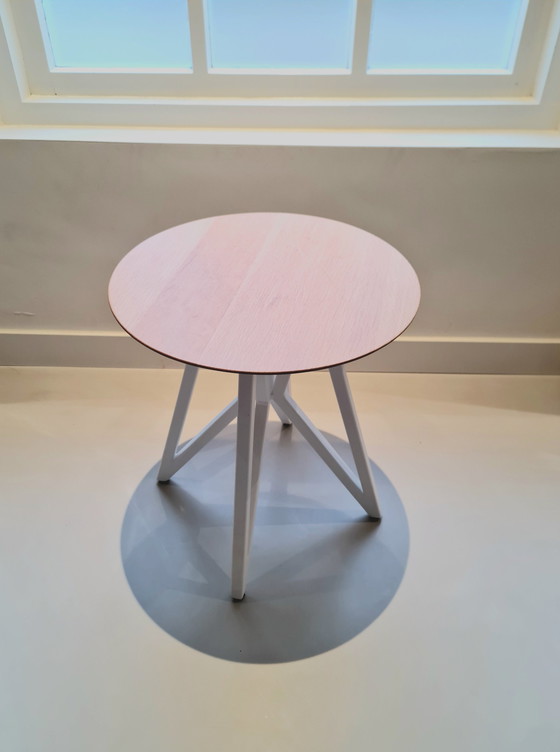 Image 1 of Butterfly Quadpod Coffee Table Rond Wit Eiken