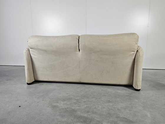 Image 1 of Cassina 2-Zits Bank, Alcantara Leer Creme