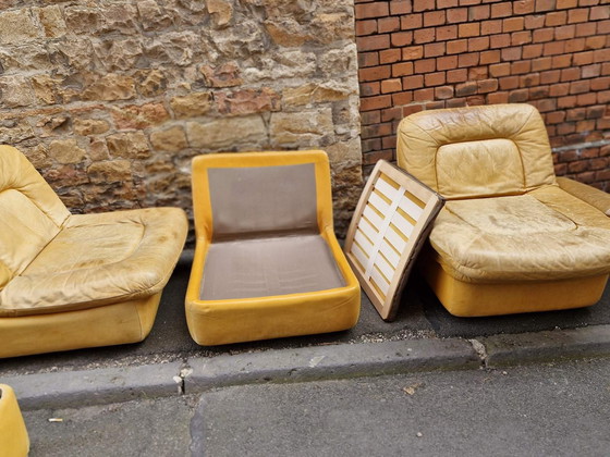 Image 1 of Bankstel woonkamer 5X fauteuil + salontafel 1970E jaar leer, klaar om te zittenConditie Zie de foto's