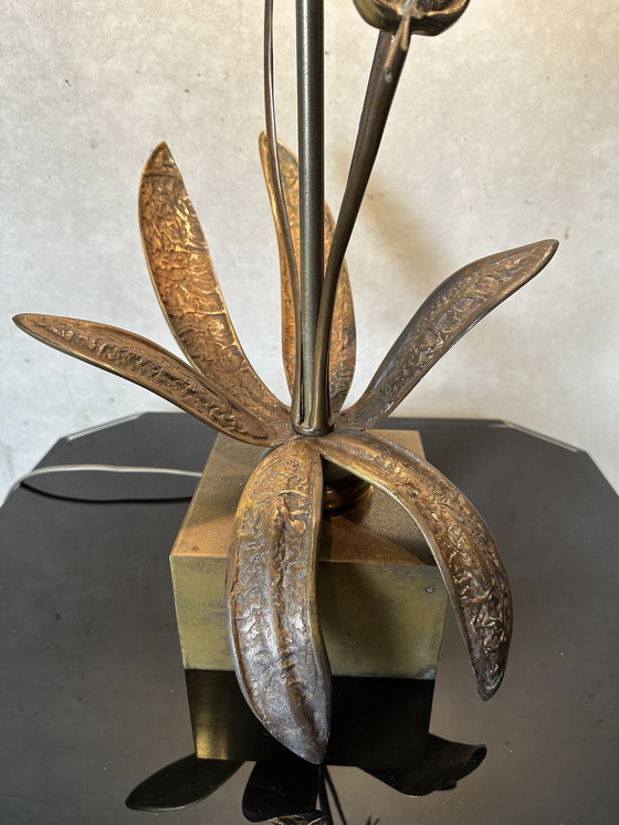 Image 1 of Brass Hollywood Regency Flower Lamp