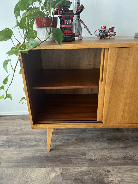 Image 1 of Vintage Kast Met Schuifdeuren