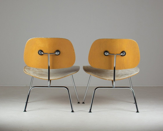 Image 1 of Charles & Ray Eames.Paar Eames Lcm stoelen in kalfshuid voor Vitra