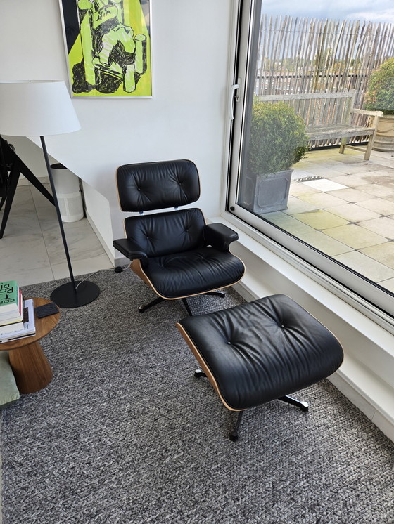 Image 1 of Eames Lounge Stoel Van Vitra