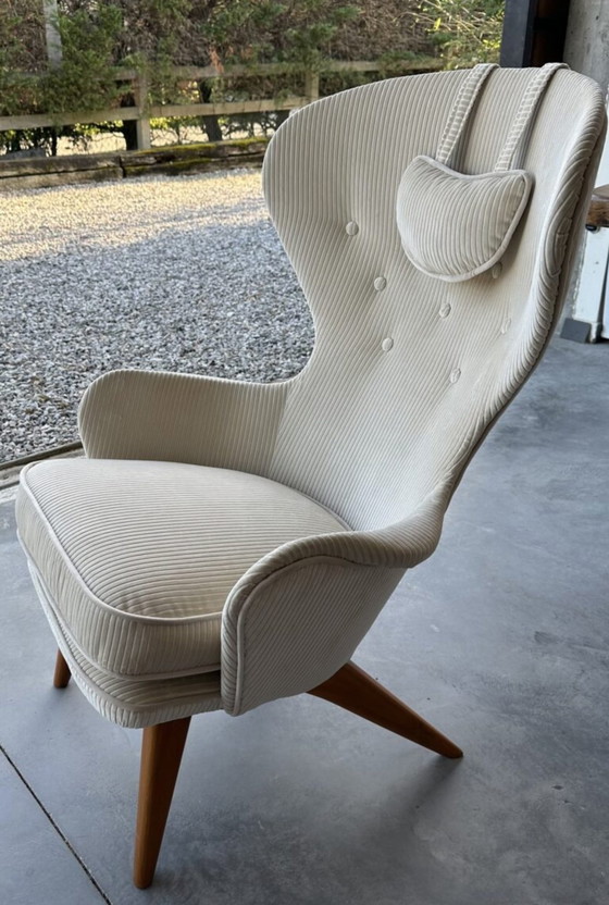 Image 1 of Fauteuil "Siesta" van Carl-Gustav Hiort Af Ornäs, Finland C.A 1950 In nieuw ribfluweel