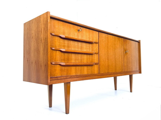 Image 1 of Vintage teakhouten sideboard