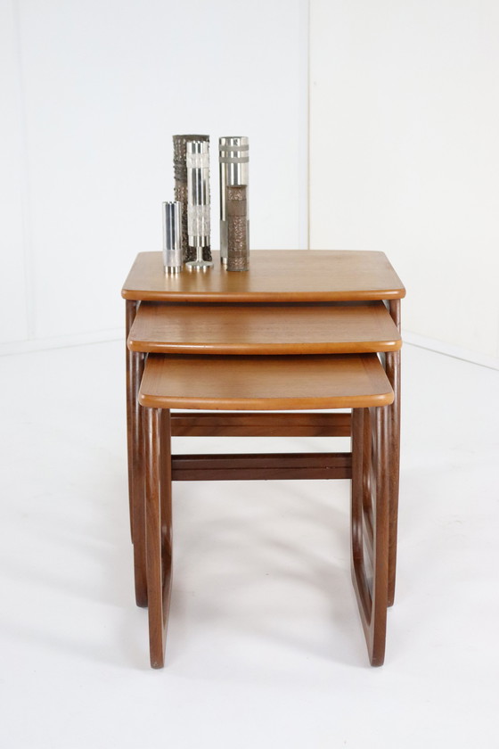 Image 1 of Set Van 3 Nathan Nesting Tables 'Umston' Vintage