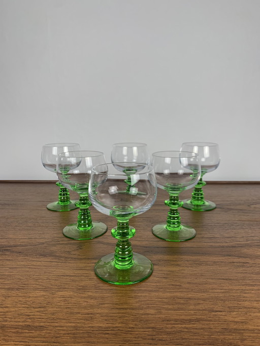 Set van 6 vintage wijnglazen met smaragdgroene steel