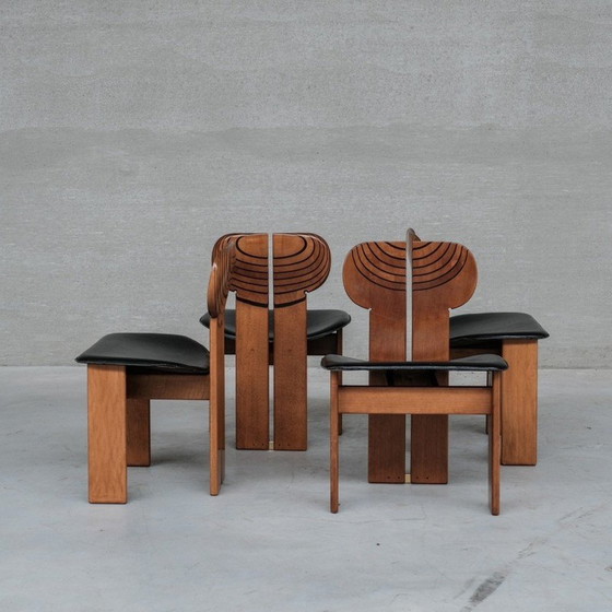 Image 1 of Set van 4 vintage "Africa" eetkamerstoelen in walnoot en leer voor Scarpa, Italië 1975