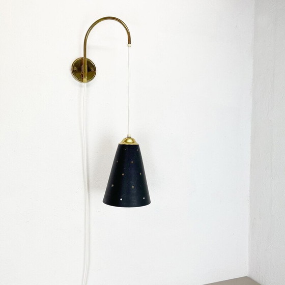 Image 1 of Vintage minimalistische verstelbare messing wandlamp, Italië 1960