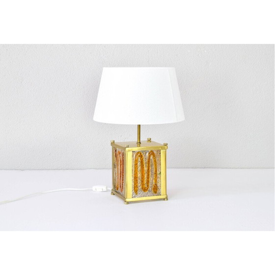 Image 1 of Vintage amberkleurig Murano glas en messing Italiaanse Mazzega tafellamp van Toni Zuccheri