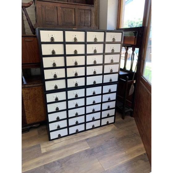 Image 1 of Vintage industriële ladekast van grenen en 40 laden, Hongarije 1950