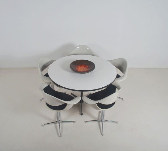 Image 1 of Eames eettafel en 5 stoelen van George Nelson voor Herman Miller, jaren '60