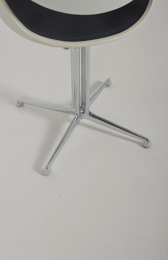 Image 1 of Eames eettafel en 5 stoelen van George Nelson voor Herman Miller, jaren '60