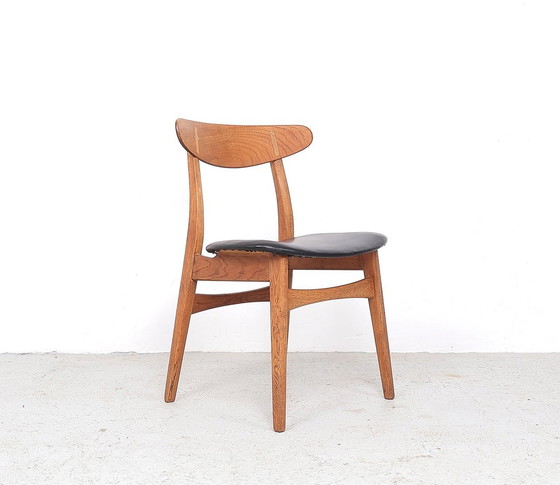 Image 1 of Hans Wegner Stoelen Ch30 Voor Carl Hansen & Son