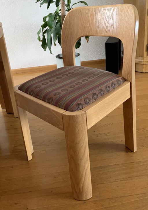 Vintage Eettafel Met 6 Fix Stoelen