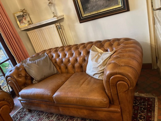 Image 1 of 3x Chesterfield sofa's