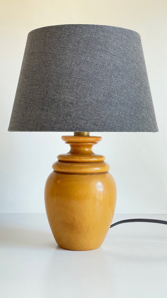 Image 1 of Lamp van massief hout en vintage stof