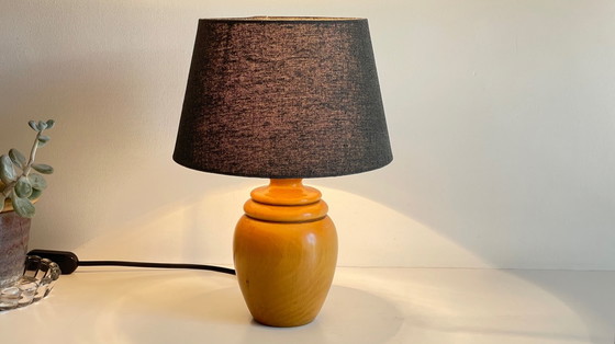 Image 1 of Lamp van massief hout en vintage stof