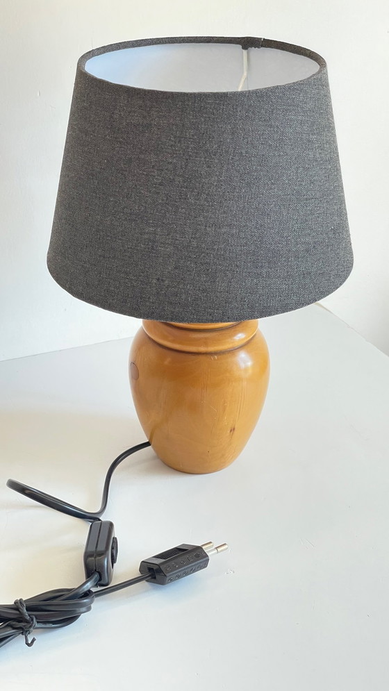 Image 1 of Lamp van massief hout en vintage stof