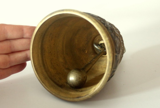 Image 1 of Grote zware bel - Messing - Tafelbel - Vintage uit de jaren 1960