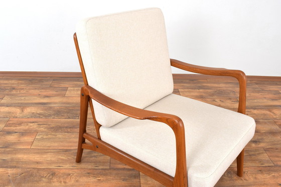 Image 1 of Mid Century Deense Teakhouten Loungestoel, 1960S.