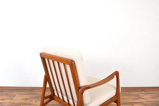 Image 1 of Mid Century Deense Teakhouten Loungestoel, 1960S.