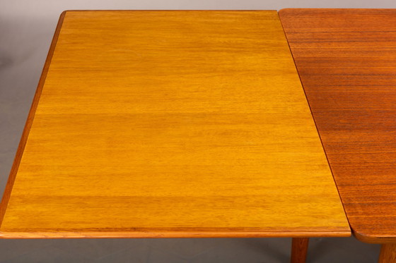 Image 1 of Uitschuifbare teak tafel