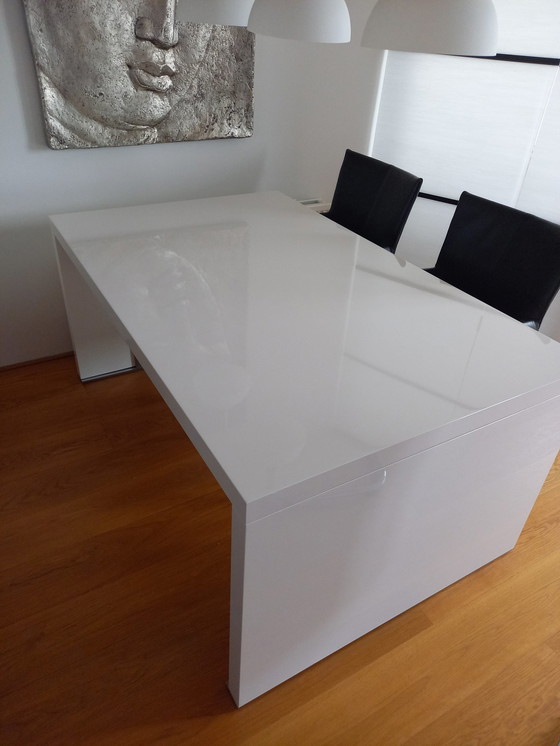 Image 1 of Ligne Roset eettafel