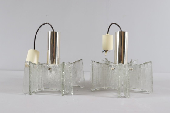 Image 1 of J.T. Kalmar. Set van 2 Mid Century sterrenkroonluchters van ijsglas/Murano door Kalmar, Oostenrijk, jaren 1960