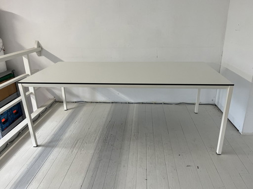 Facet Tafel Friso Kramer Voor Ahrend