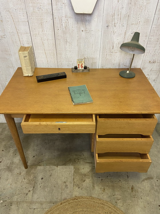 Image 1 of Vintage bureau