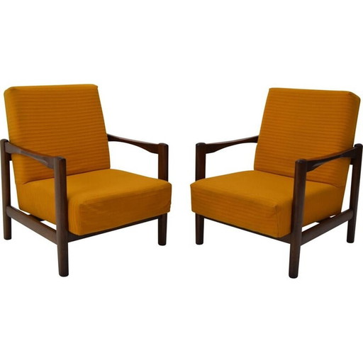 Paar houten en stoffen fauteuils uit de Mid Century, Tsjecho-Slowakije 1960