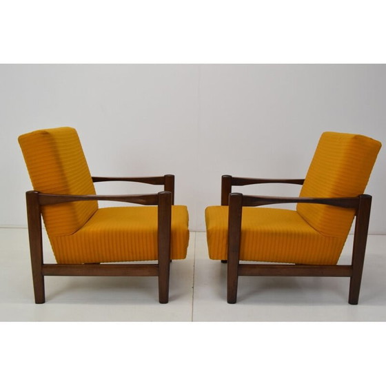 Image 1 of Paar houten en stoffen fauteuils uit de Mid Century, Tsjecho-Slowakije 1960