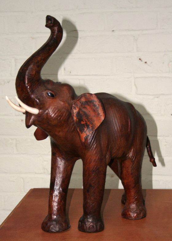 Image 1 of Grote Vintage Lederen Olifant