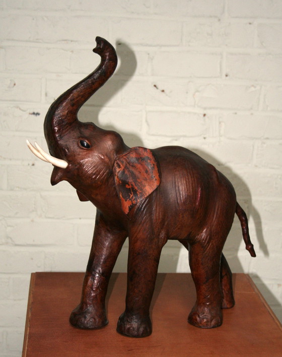 Image 1 of Grote Vintage Lederen Olifant