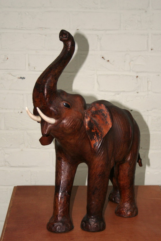 Image 1 of Grote Vintage Lederen Olifant