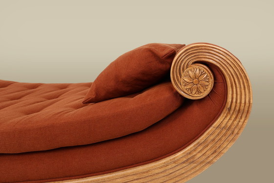 Image 1 of Frans handgesneden eikenhouten daybed in Empire stijl