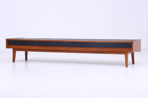 Image 1 of Vintage Walnoot Lowboard 60s | Mid Century Laden Dressoir TV-plank Retro Zwart Bruin