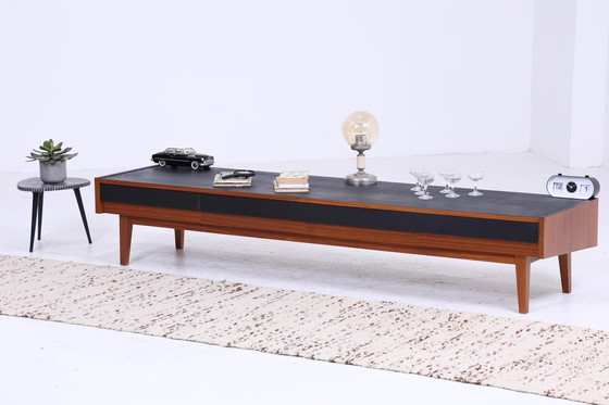 Image 1 of Vintage Walnoot Lowboard 60s | Mid Century Laden Dressoir TV-plank Retro Zwart Bruin