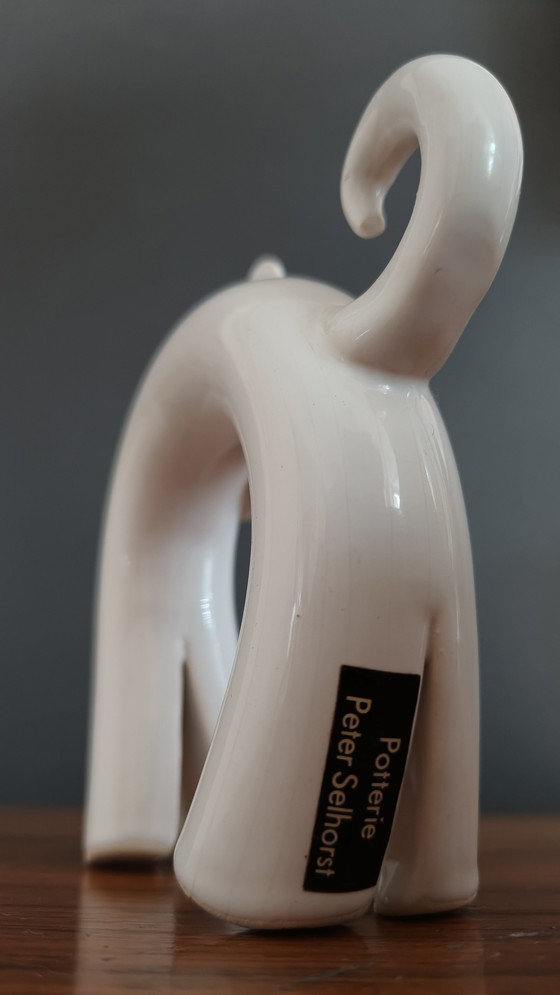 Image 1 of Peter Selhorst Poterie Kat Wit Porcelein