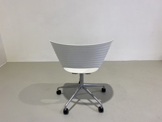 Image 1 of Vitra Tom Vac stoel