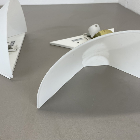 Image 1 of Set van 2 wandlampen van messing en satijnglas van Glashütte Limburg, Duitsland, 1980S