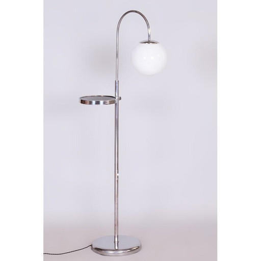 Vintage Bauhaus vloerlamp van staal en melkglas, Tsjecho-Slowakije 1930