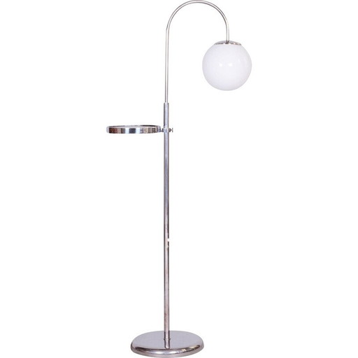 Vintage Bauhaus vloerlamp van staal en melkglas, Tsjecho-Slowakije 1930