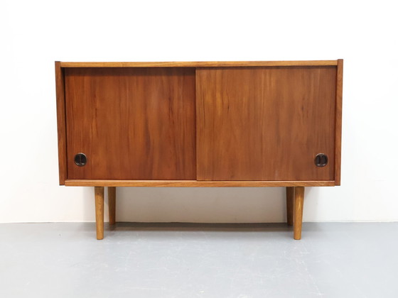 Image 1 of Vintage dressoir schuifdeuren uitgevoerd in Palissander 